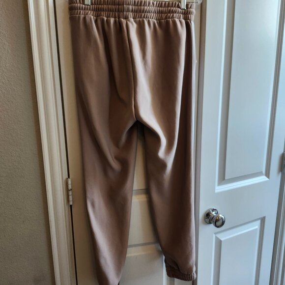 AQ SPORT Women's Extra Large Tan w/ white Stripes, Jogger Pants - Picture 5 of 9